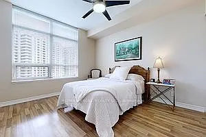 9225 Jane St #507 — Photo 17