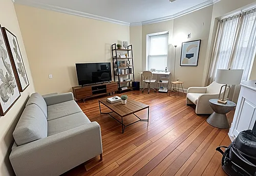 191 Boylston St #1 Photo 1