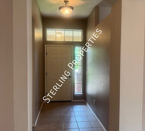 3rd image of 3512 Frederick Dr