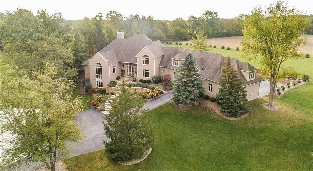8667 Hunt Club Rd, Zionsville, IN 46077 Zillow