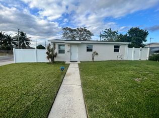 315 NW 10th Ave, Boynton Beach, FL 33435