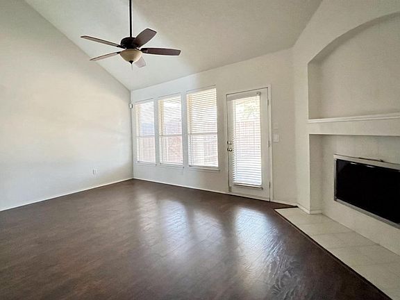 4th image of 1331 Dove Brook Dr