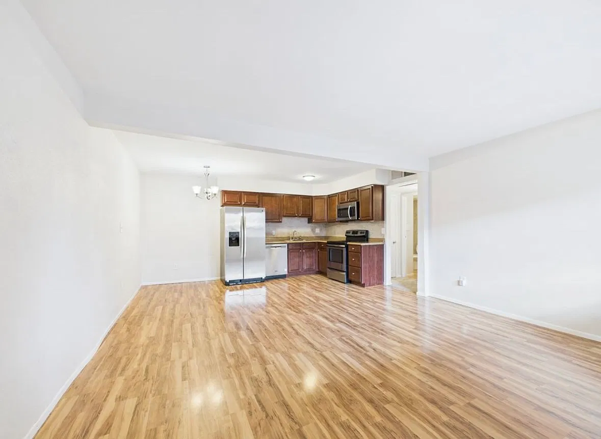 1 bed, 599 sqft, $1,400 — Photo 3