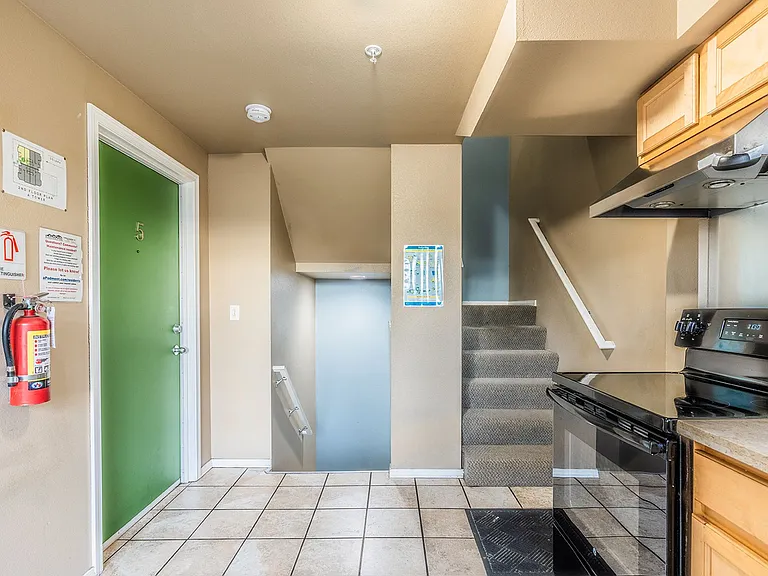 Solana Apodment Homes | International District — Photo 22