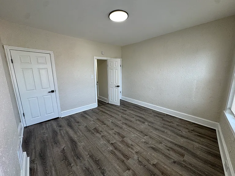 636 Spruce St — Photo 18