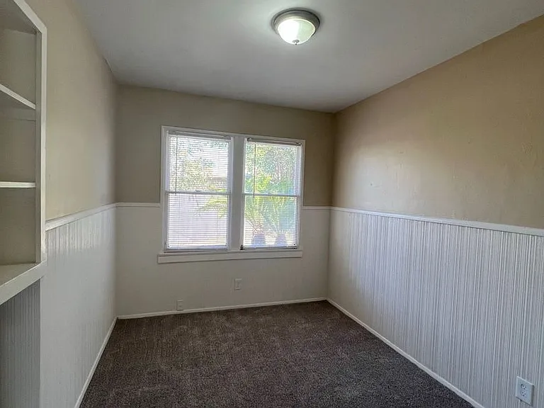 210 Irene St — Photo 13