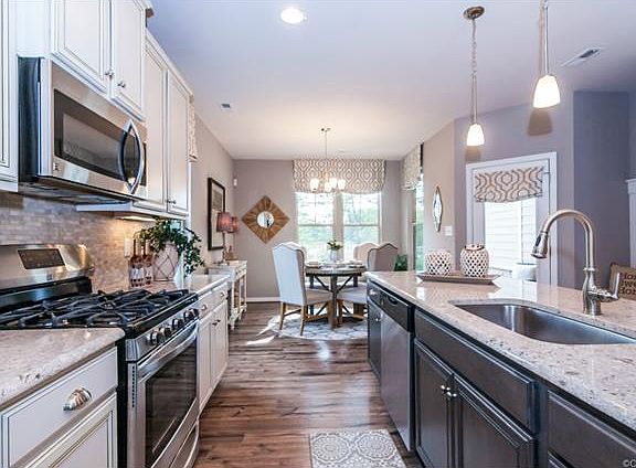 5th image of 10503 Marions Way #2