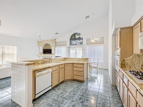 5th image of 311 Modesto St