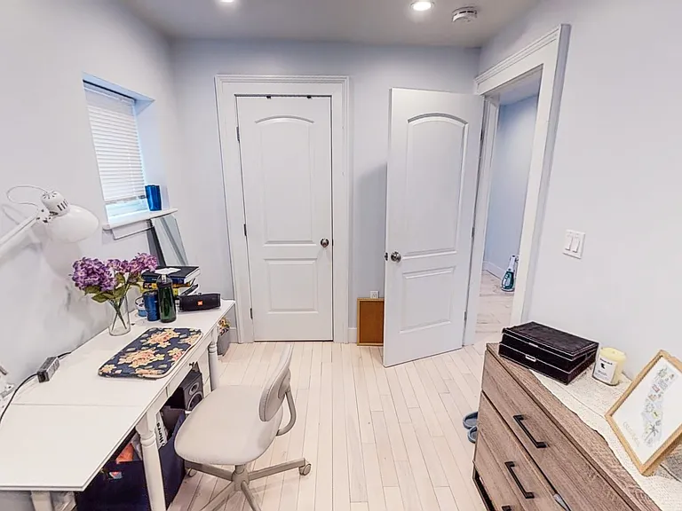 855 State St #TOWNHOUSE — Photo 14