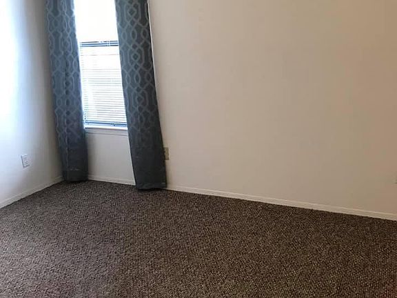 5th image of 505 Oppenheimer Dr APT 408