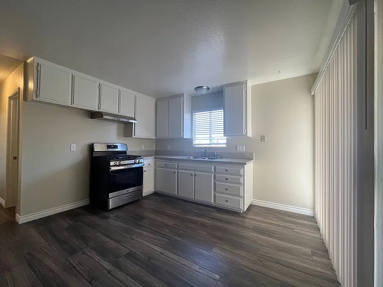 14070 Juniper St — Photo 3