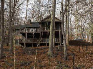 619 Pointe Wildwood Dr, Seneca, SC 29678
