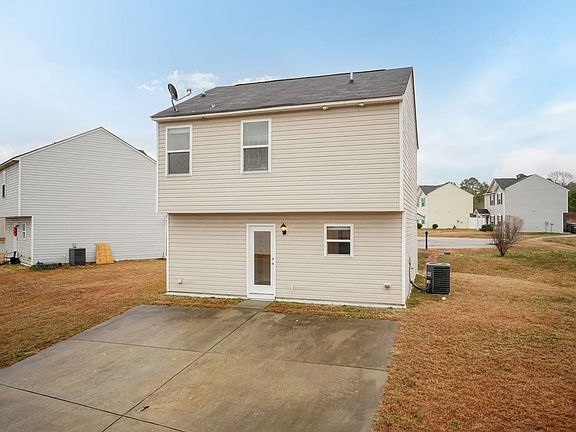 5th image of 88 Aleah Ct