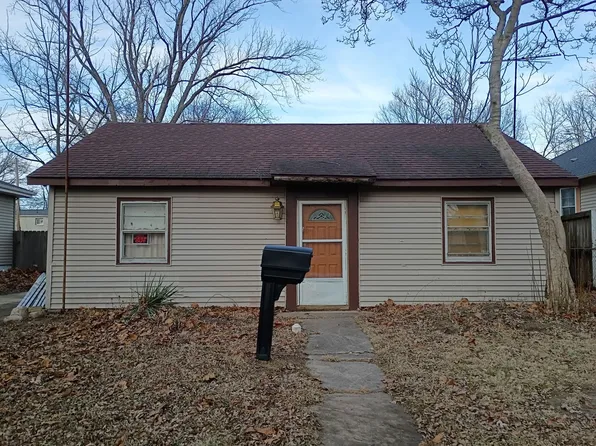 816 W Hill St, Urbana, IL 61801