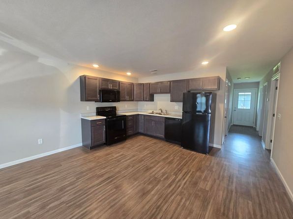 705 N Market St #C