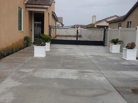 3rd image of 11801 Coolwater St
