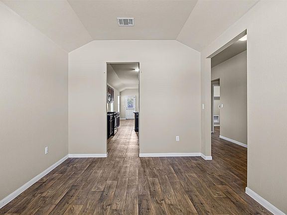 5th image of 111 Hess Dr