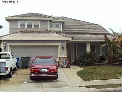 608 Glacier Way photo 1