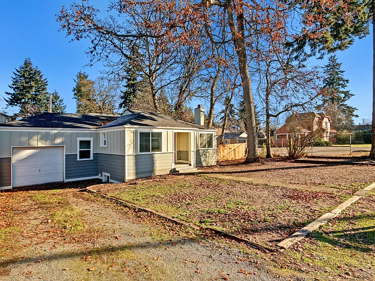 10625 Broadway Ave S — Photo 15