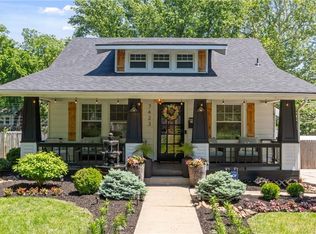 7423 Jarboe St, Kansas City, MO 64114