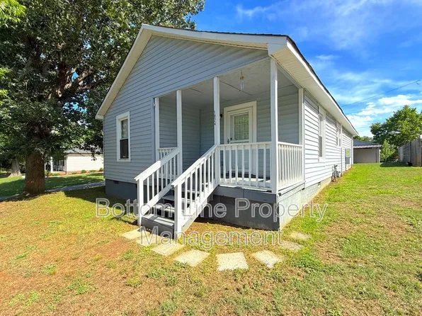 1024 E 10th St, Kannapolis, NC 28083
