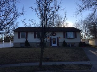 14 Kay Ln, Sicklerville, NJ 08081