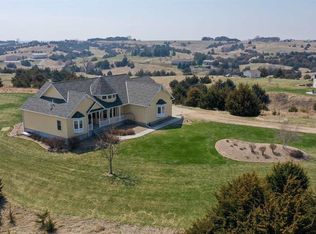 7030 W 43rd St, Kearney, NE 68845