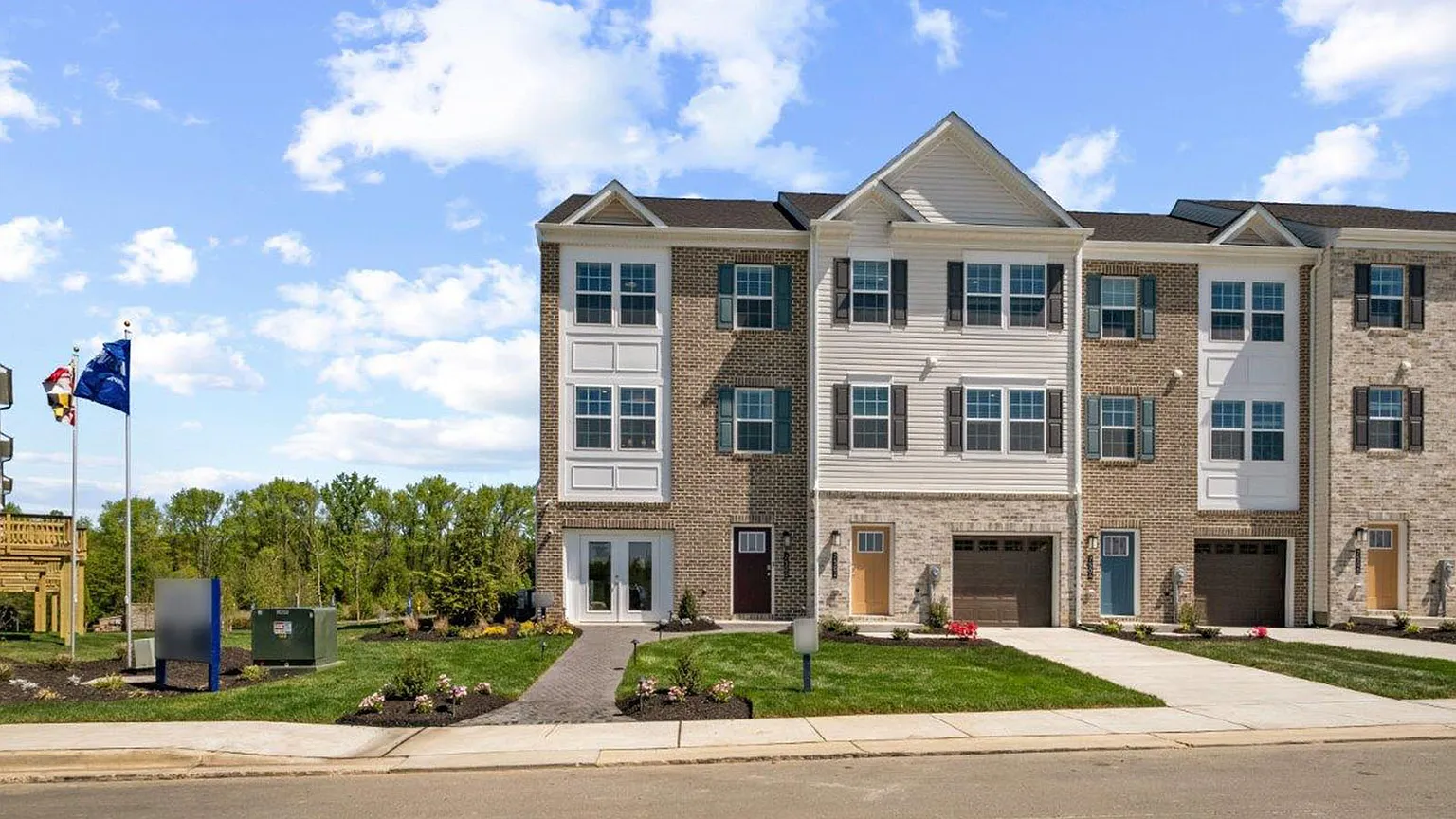 7513 Golden Halls Ter photo 1
