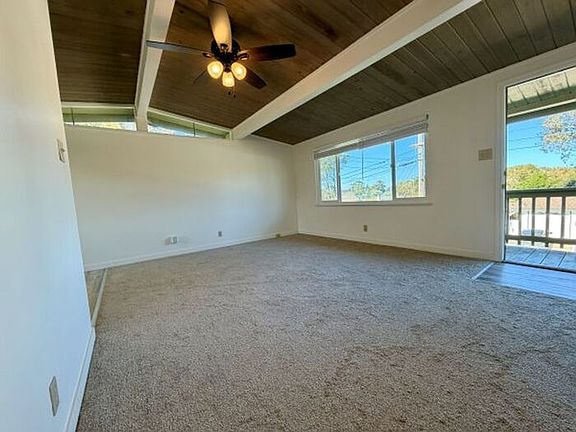 3rd image of 753 Rosemont Ave