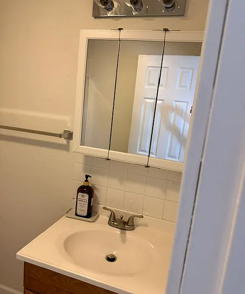 150 Elm St #A — Photo 8