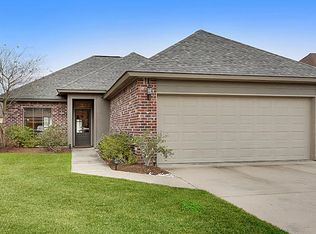 3162 Nicholson Lake Dr, Baton Rouge, LA 70810