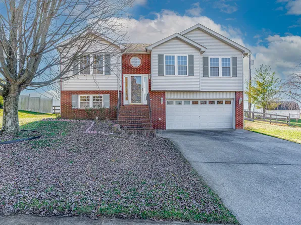 209 Castle Blvd, Paris, KY 40361