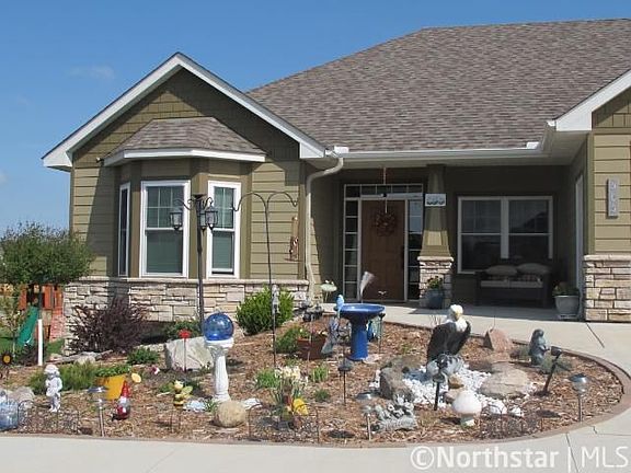2nd image of 505 Redpoll Ave SE