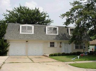 8416 Hillcrest Dr, Oklahoma City, OK 73159