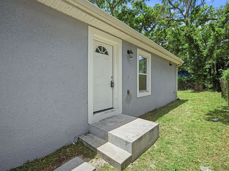8310 N Brooks St — Photo 4