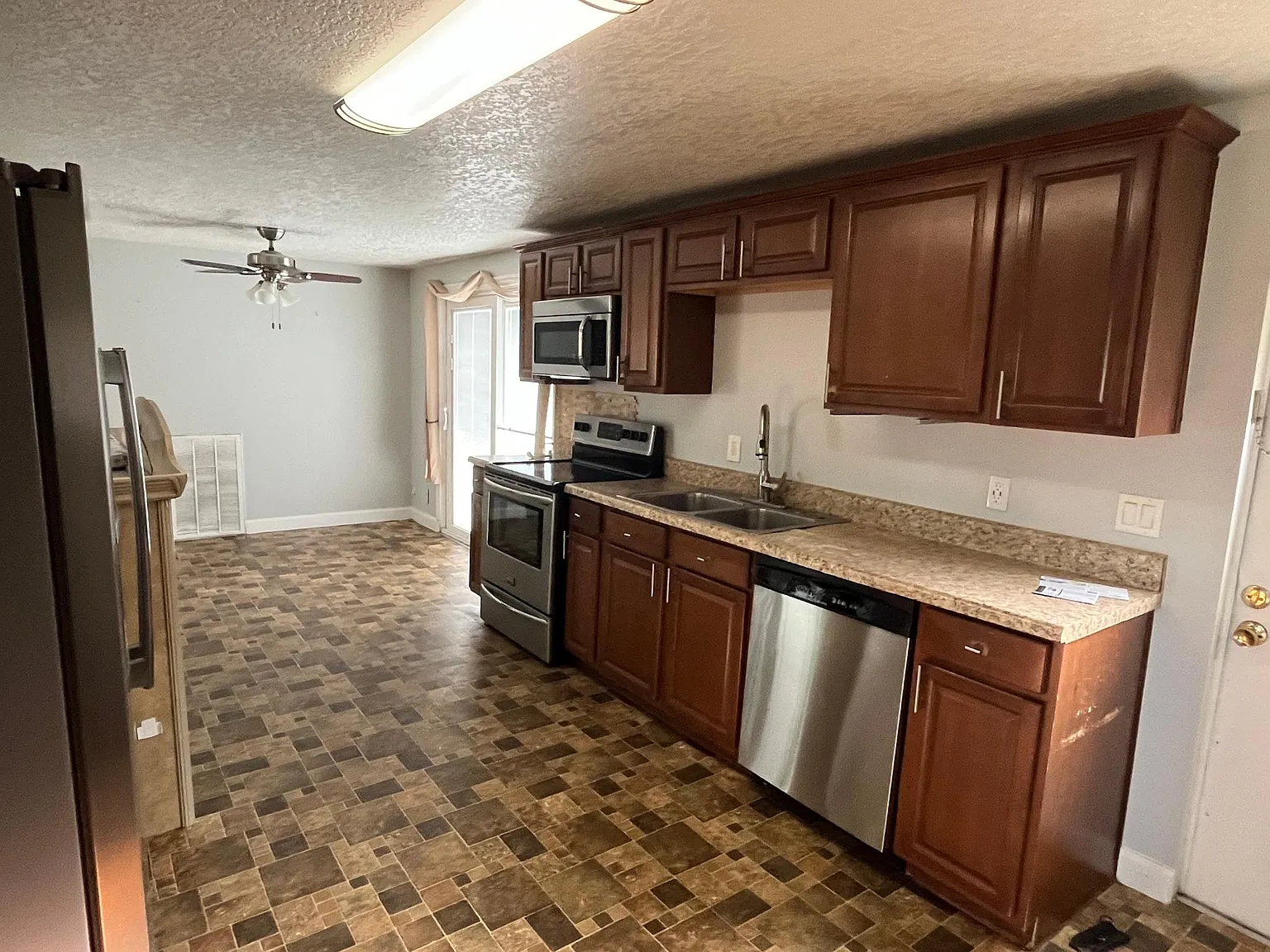 7906 Patterson Rd — Photo 1