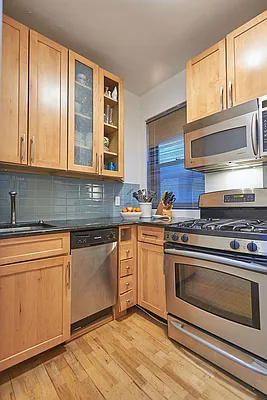 Sold by Triplemint | media 3