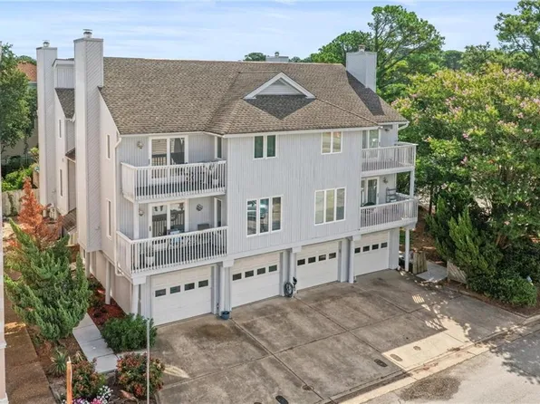 2302 Croix Dr, Virginia Beach, VA 23451