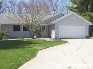 7618 Apple Hill Ct SE, Ada, MI 49301