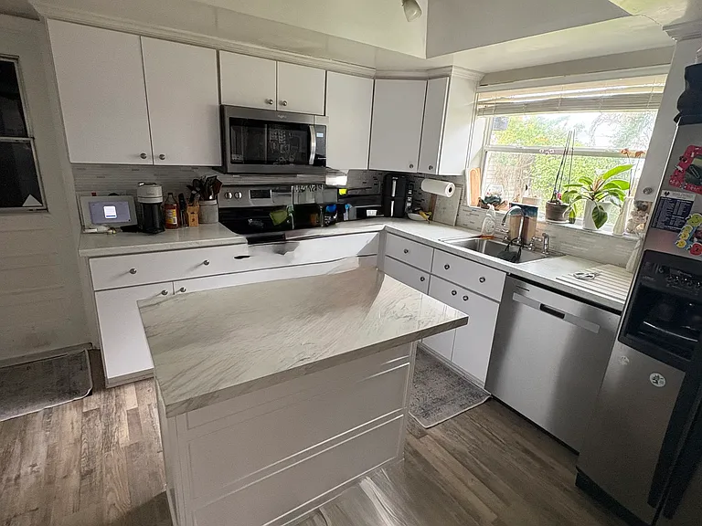 411 Atlantis Dr — Photo 5