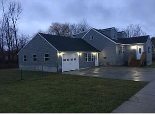 216 E 1st St, East syracuse, NY 13057