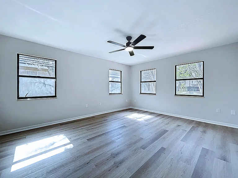 2881 Hammock Dr — Photo 19