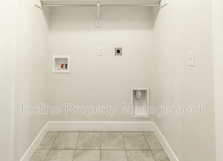 4863 W Spire Way — Photo 9