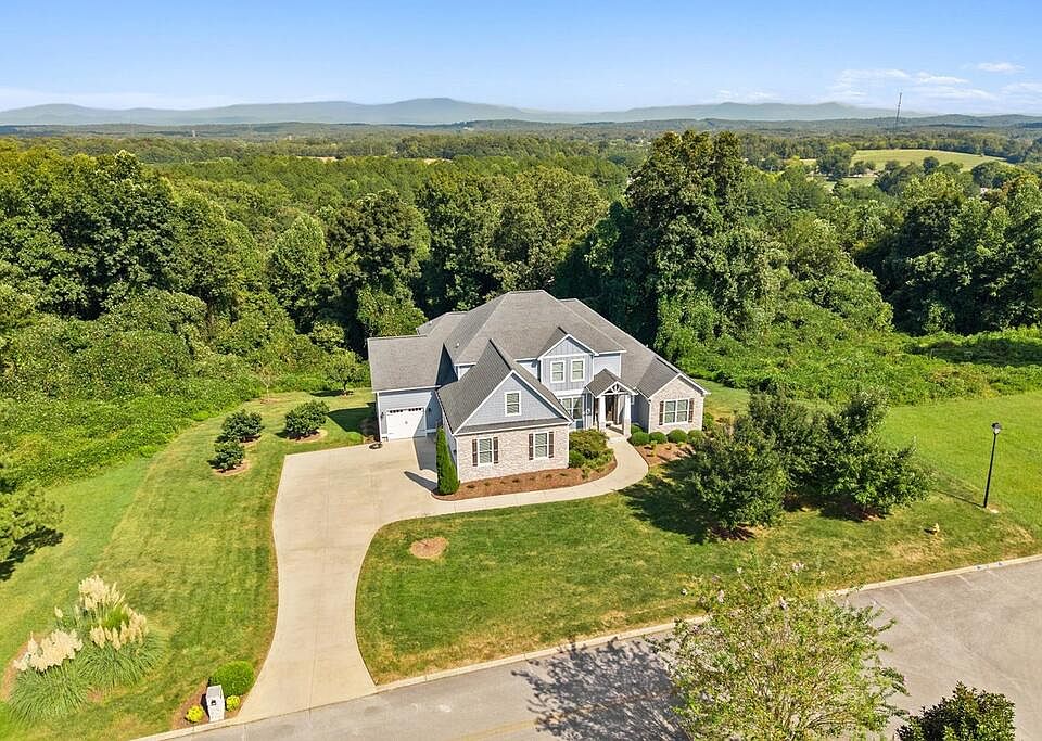 1st image of 1020 Woodbury Trl