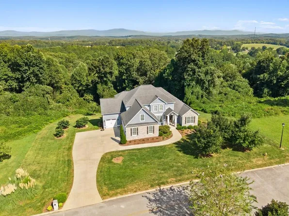 1020 Woodbury Trl, Cohutta, GA 30710