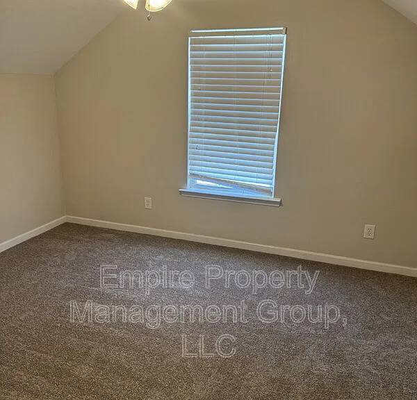 209 Sunday Silence Ln — Photo 15