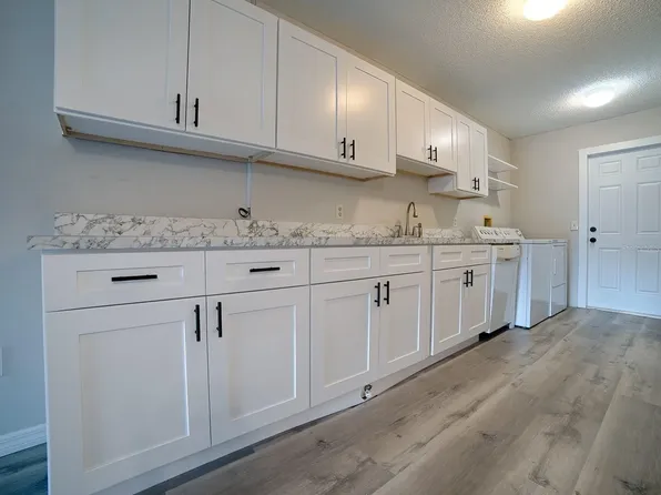 488 W Rosewood Ln, Tavares, FL 32778