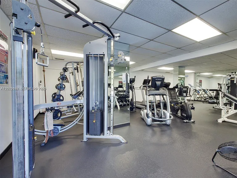 2715 N Ocean Blvd #2E — Photo 24