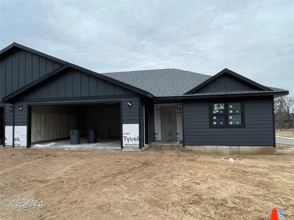 2811 Patrick John Drive, Eau Claire, WI 54703