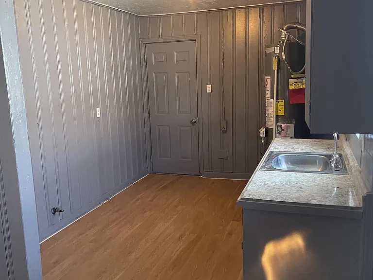 3110 Christie St — Photo 9
